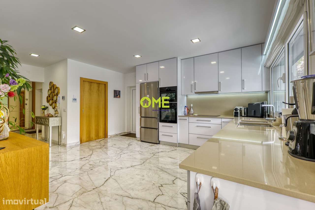 **Moradia T3 em Ourém - Luxo e Modernidade**-22