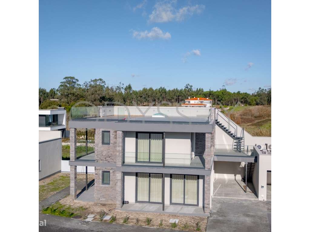 Moradia Isolada T4 Venda Caldas da Rainha-25