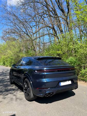 Porsche Cayenne Coupe Standard - 6