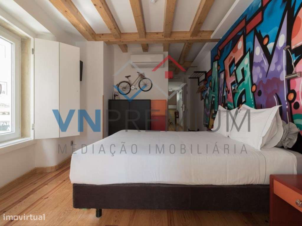 Charmoso Hostel a venda em Lisboa junto ao terminal dos Barcos de C...-15