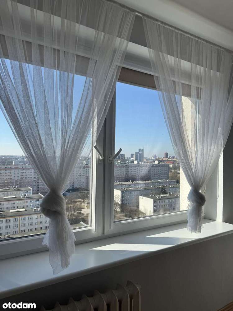 Dwa pokoje, oddzielna kuchnia, panoramiczny widok, balkon typu loggia-9