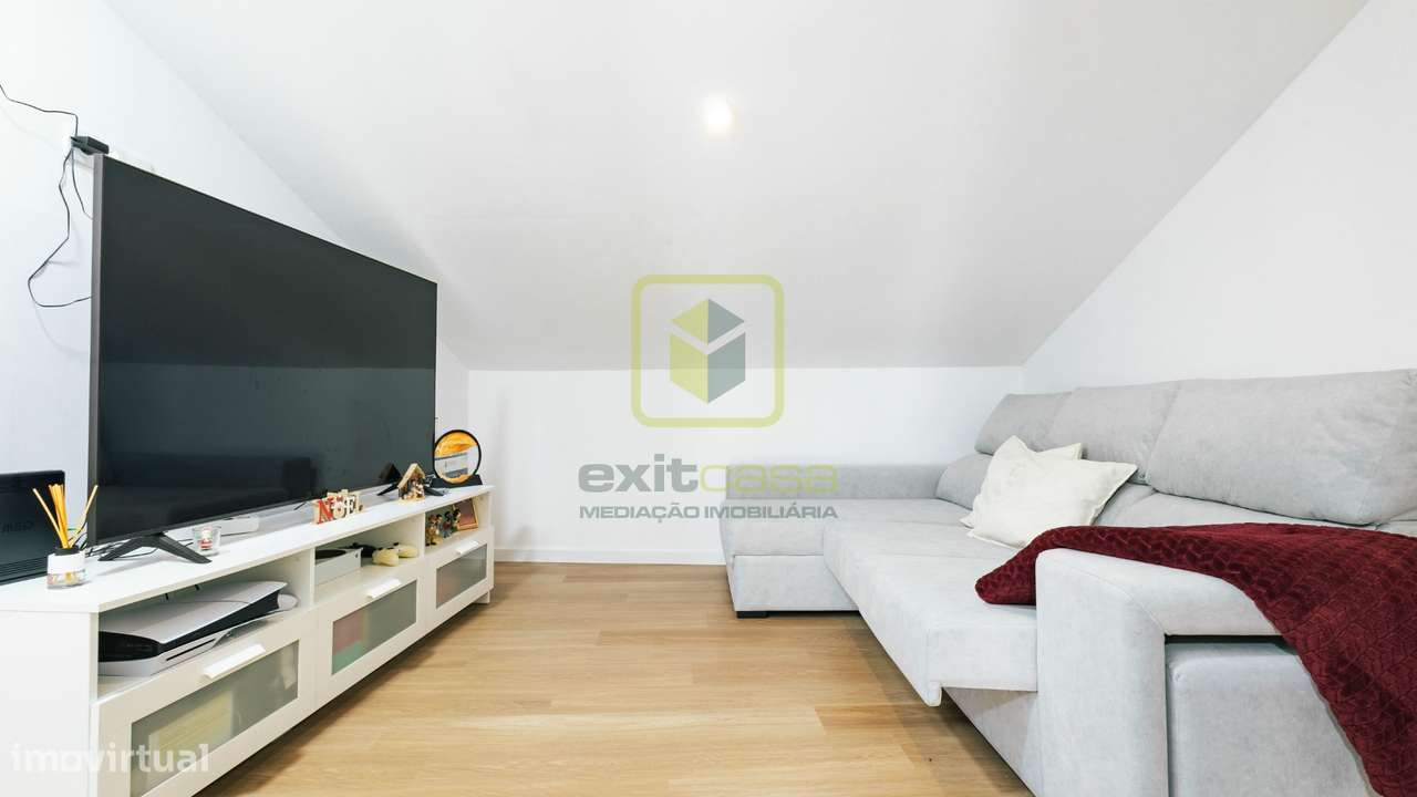 Moradia T4 remodelada-13