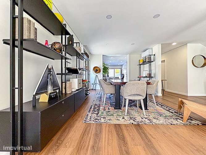 Moradia T4 com piscina e jardim a poucos passos da praia de Esmoriz - Grande imagem: 5/33