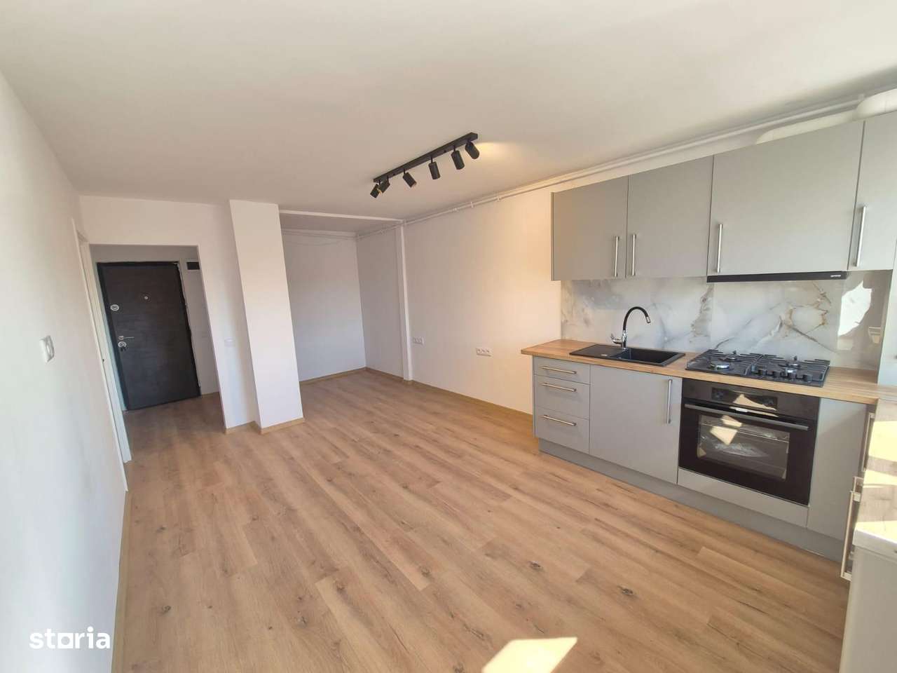 Apartament 2 camere, renovat si finisat modern, zona Muzeul Apei - Imagine principală: 5/18