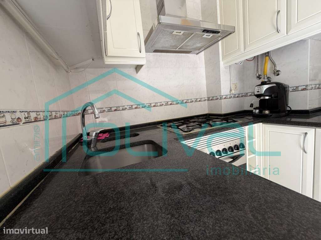 Apartamento T2 Centro de Alverca do Ribatejo-16