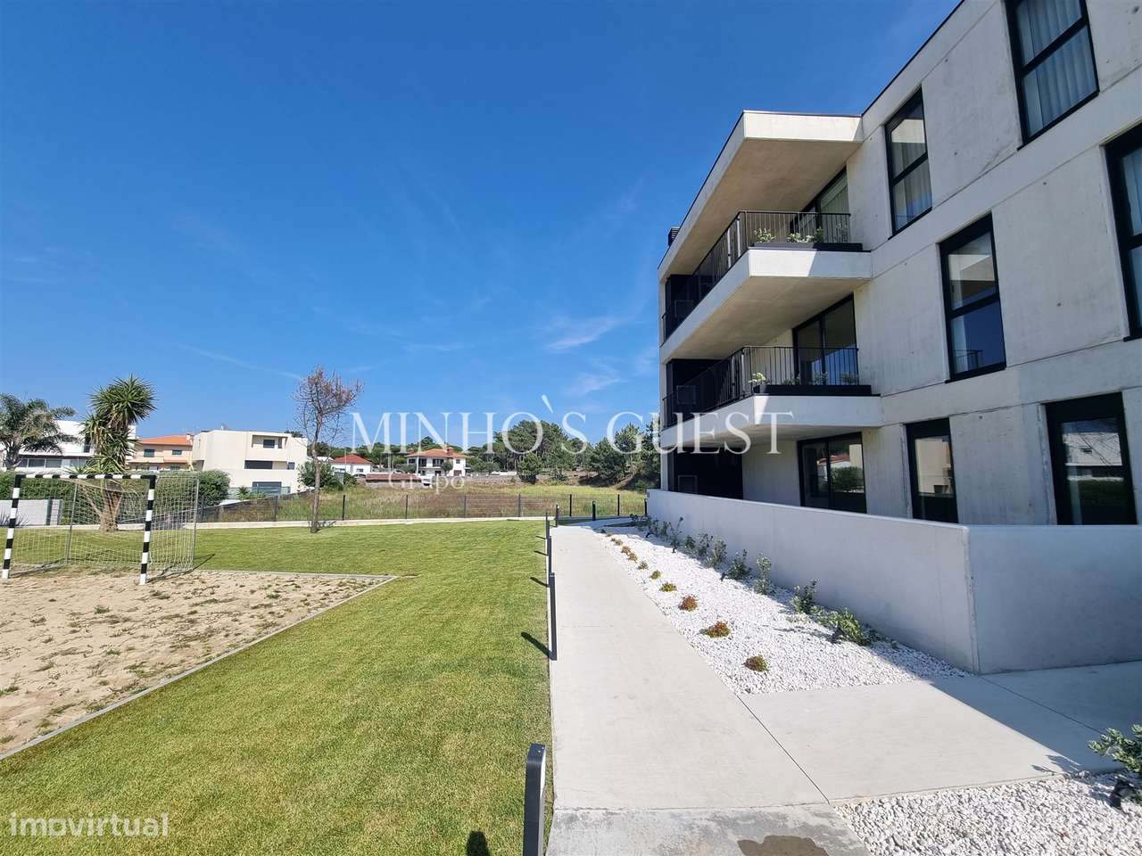 Apartamento T2 c/ terraço parcialmente coberto - Apúlia - Grande imagem: 4/28