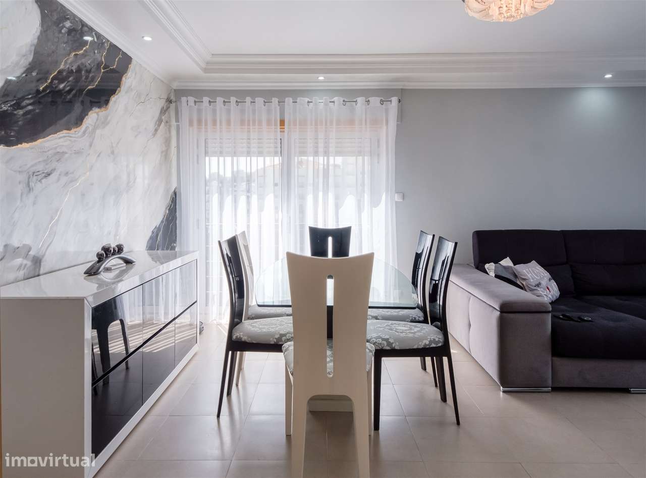 Apartamento T2 Venda em Póvoa de Santo Adrião e Olival Basto,Odivelas-27