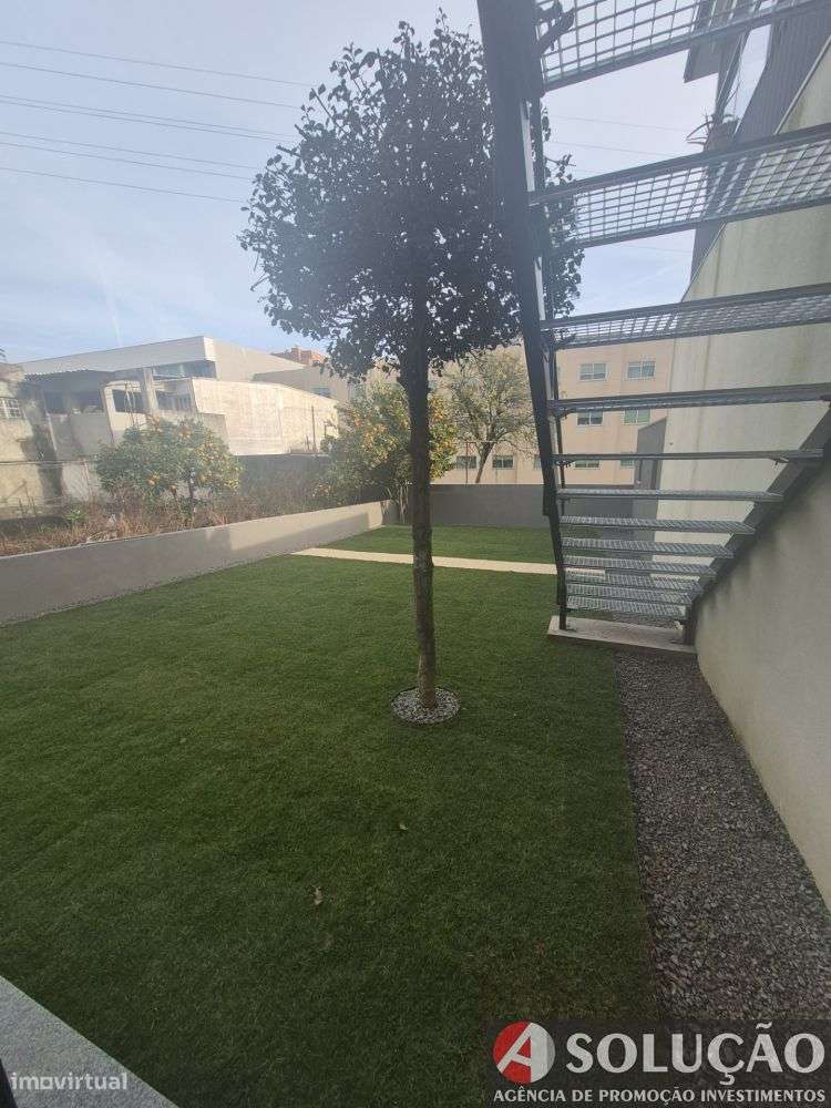 Andar Moradia em Banda em Oliveira do Douro-5