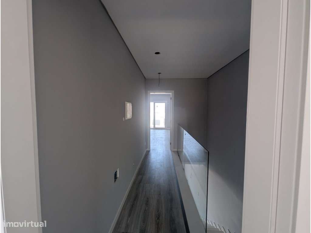 Moradia T3 com 2 suites em Quinta das Laranjeiras Fernão Ferro-14