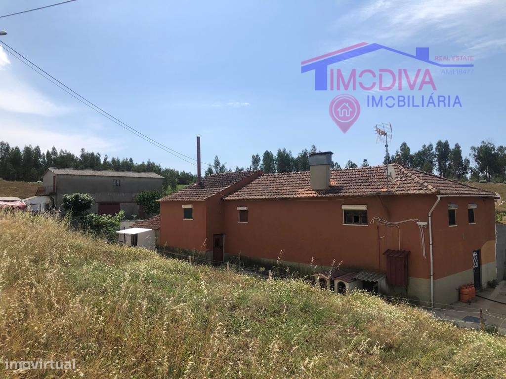 Casa de habitação T6, com anexos e furo de água, zona de Pedrogão G... - Grande imagem: 2/28
