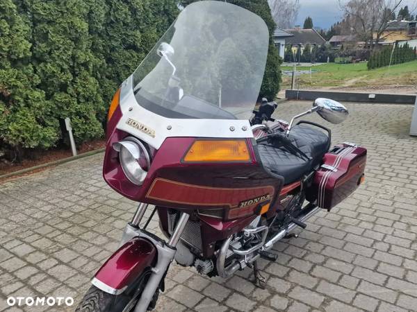 Honda GL - 5