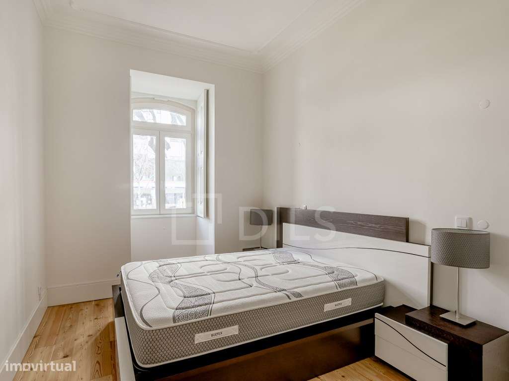 Apartamento T1 Lisboa, renovado, com pátio privativo-6