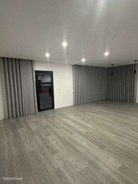 Moradia nova, moderna c/acabamentos de excelência em O. Frades, Viseu - Grande imagem: 5/12