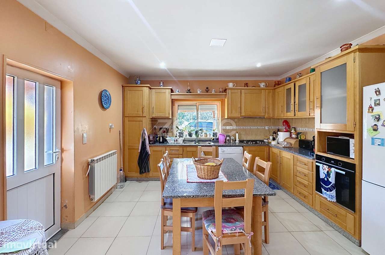 Moradia T3 isolada com jardim - Grande imagem: 4/30