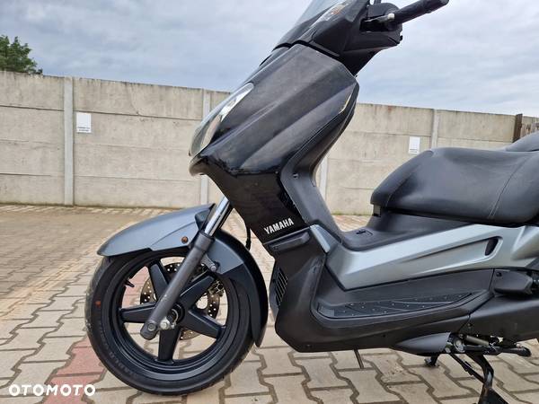 Yamaha X-max - 19