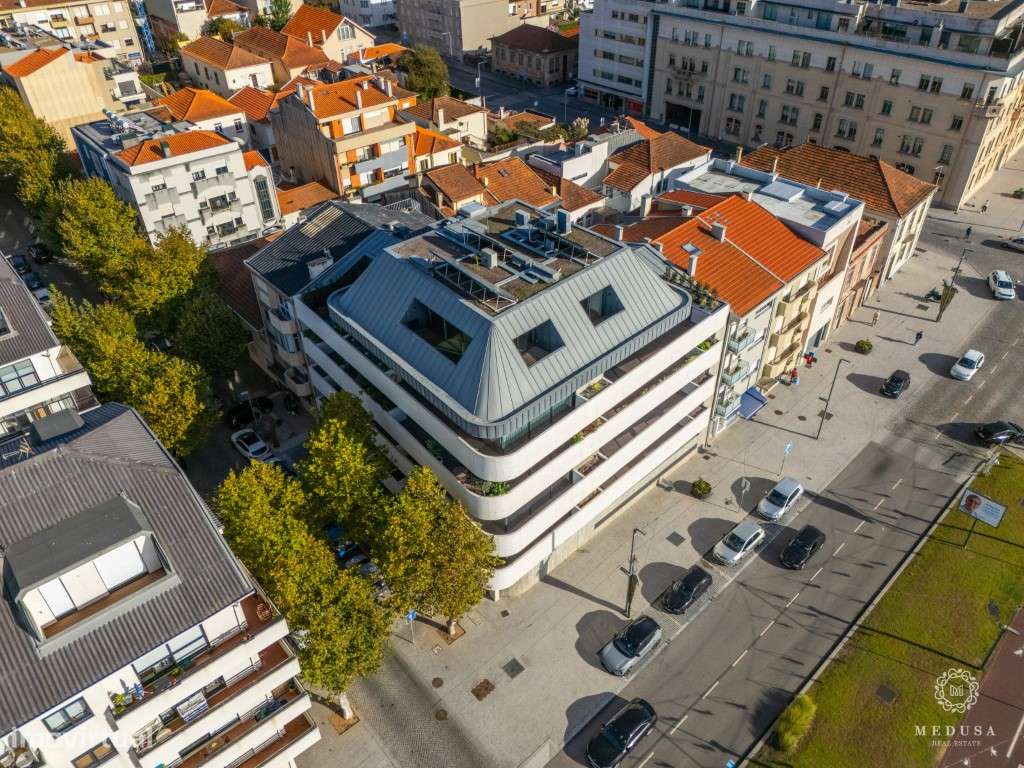 Apartamento T2 de luxo no primeiro piso do prestigiado Passaredo em... - Grande imagem: 2/20