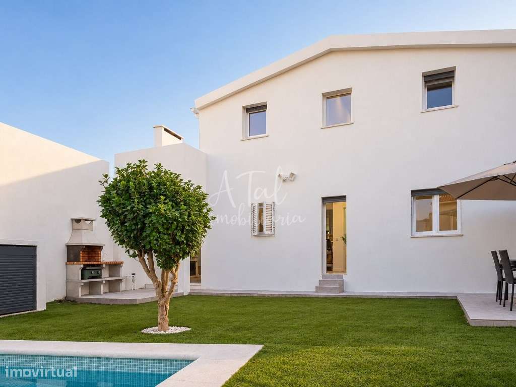 Moradia T6 com piscina e três suítes na Quinta do Abrantes | Uma no...-54