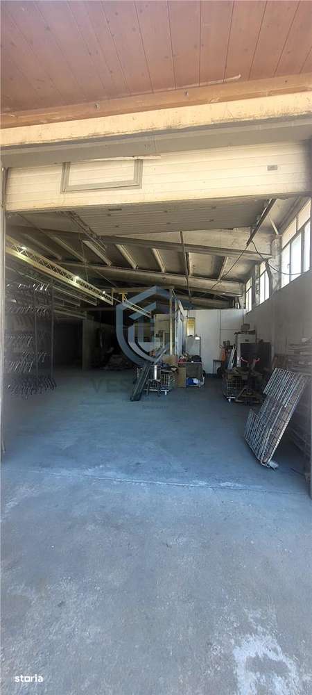 Hala industriala,Zona Industriala Vest,Bors,Oradea - Imagine principală: 4/10