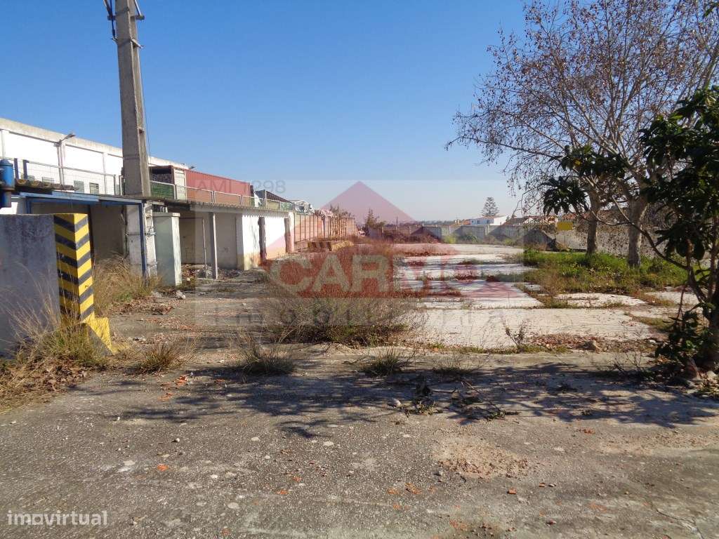 Terreno / Moita. - Grande imagem: 3/28