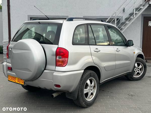 Toyota RAV4 1.8 VVT-i Terra 2WD - 30