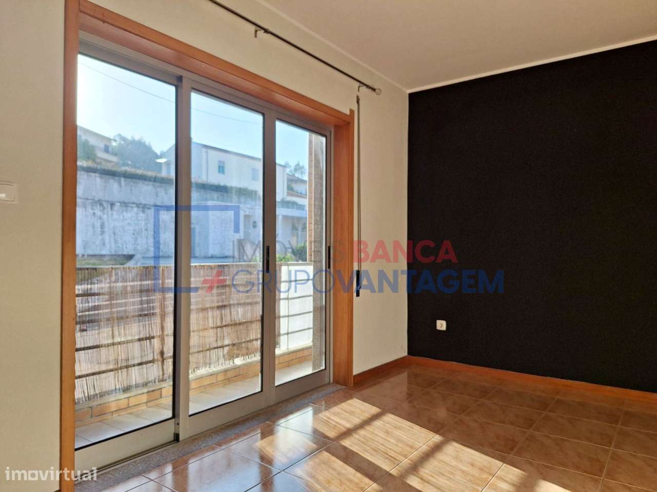 APARTAMENTO T3 - VALBOM - Grande imagem: 3/29