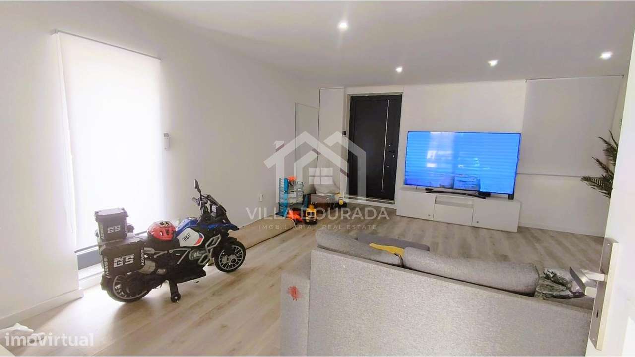 Moradia renovada T2 em Valbom-5