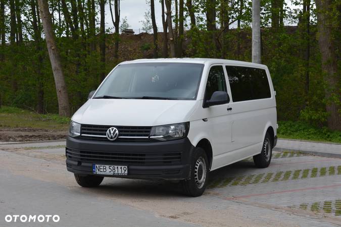 Volkswagen Caravelle - 1