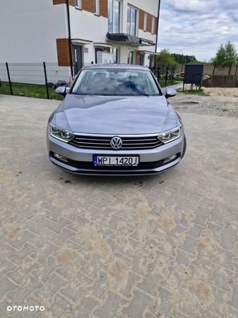 Volkswagen Passat 2.0 TDI SCR Trendline - 3