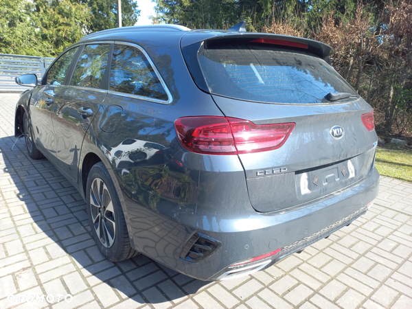 Kia Ceed SW 1.6 GDI DCT OPF Plug-in-Hybrid Platinum - 6