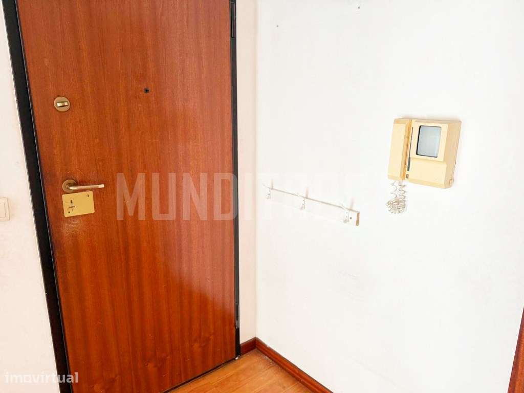 Apartamento T2 Nogueiró-11