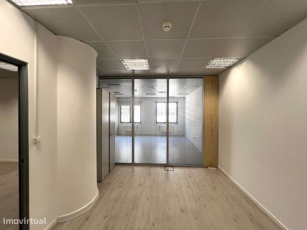 Escritório na Av. Columbano Bordalo Pinheiro - Sete Rios - Grande imagem: 4/14