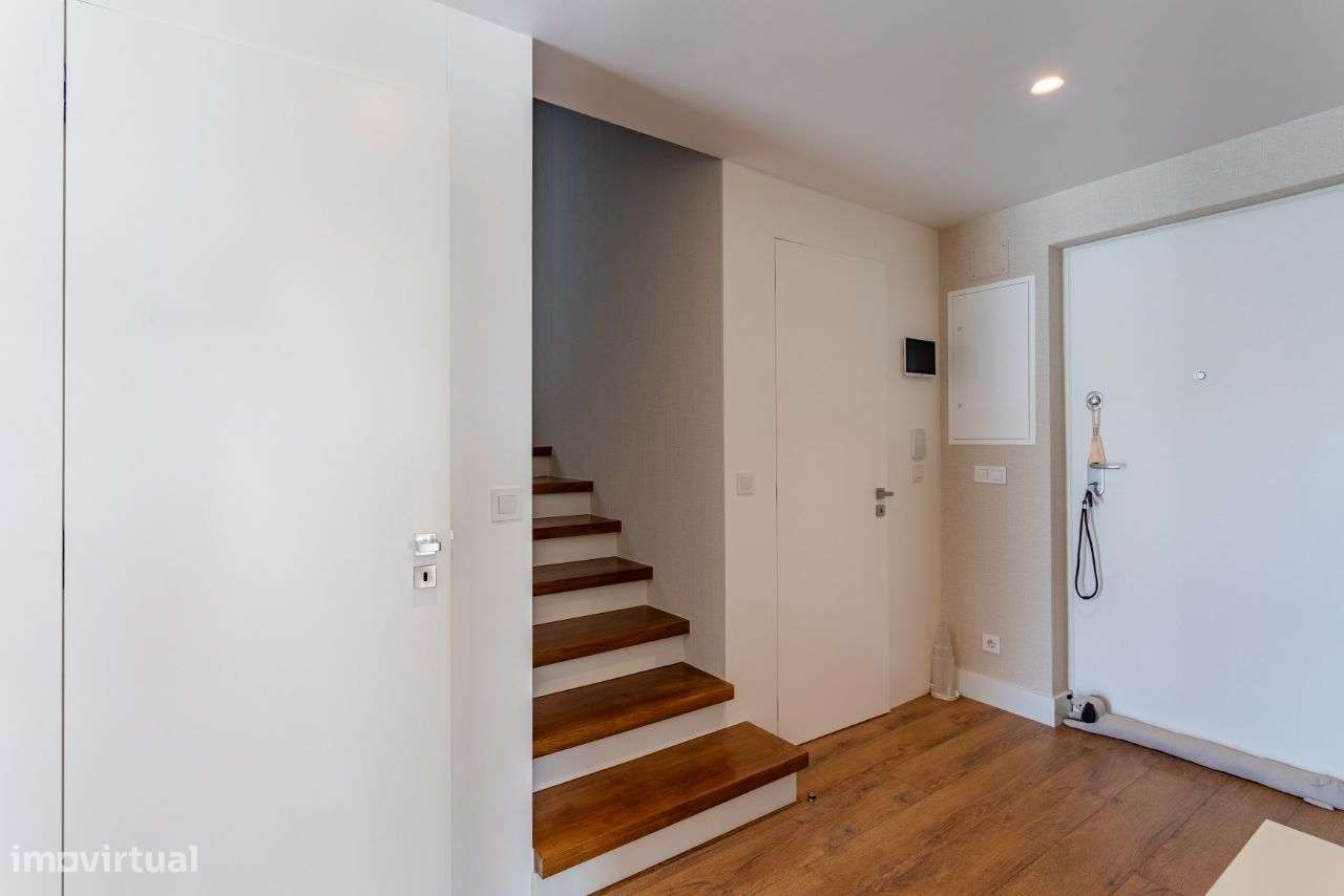 MORADIA T4 Renovação Total 2022 - Grande imagem: 5/39