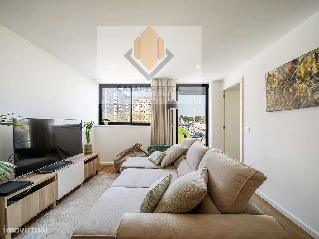 Fantástico T1 com Varanda Junto à Exponor - Leça da Palmeira-10