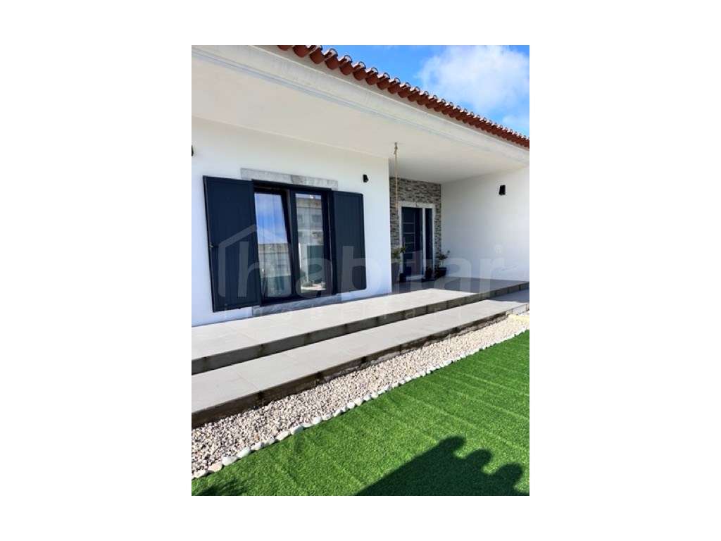 Moradia isolada em lote de 1.000 m² | Duas construções independente...-11