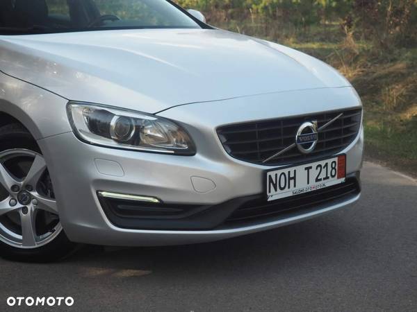 Volvo V60 D3 Geartronic Momentum - 34