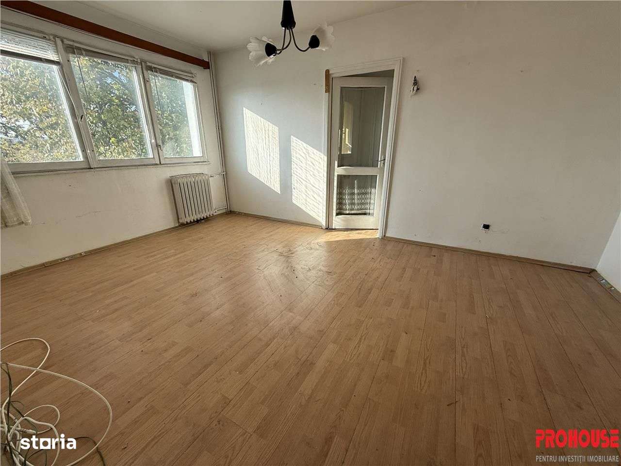 Aleea Parcului, 3 camere, etaj 3- de renovat!-1