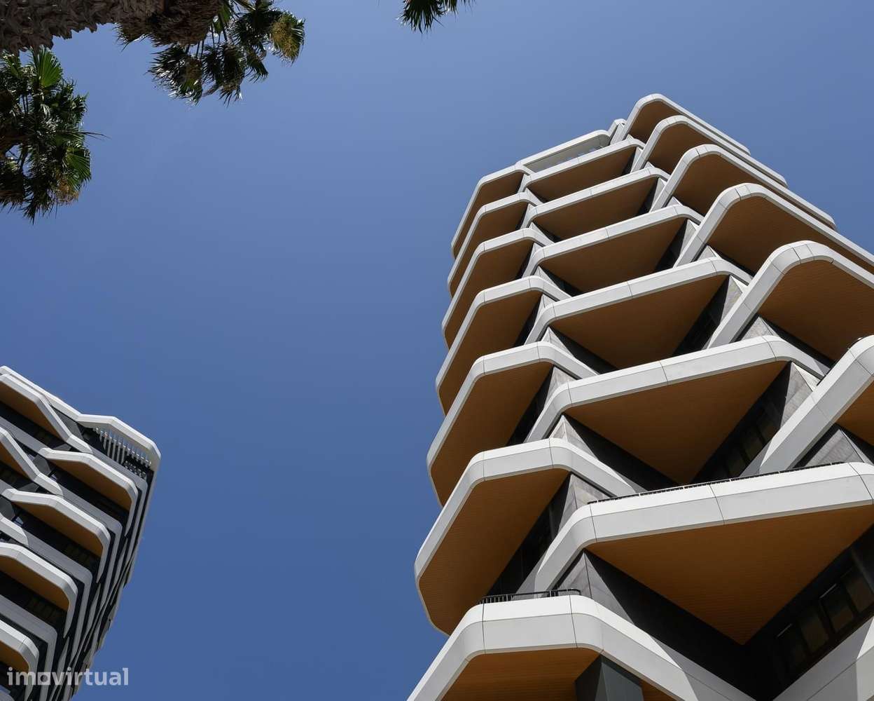 Apartamento T4 com estacionamento, Parque das Nações, Lisboa-35