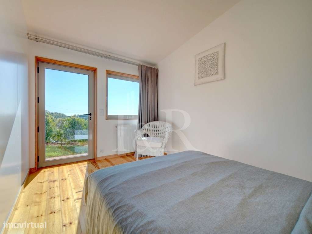 Moradia T2+3 com jardim e vista mar na Azóia, Sintra-41