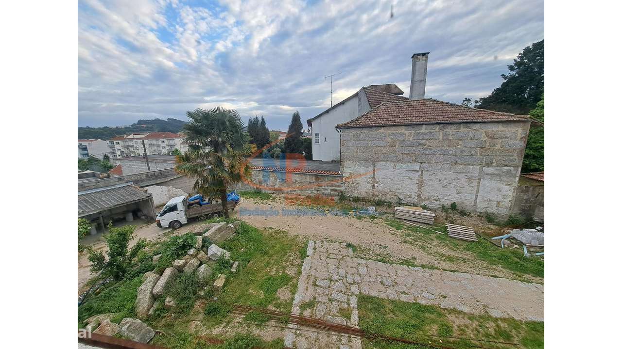 Prédio T6 inserido em 1100 m2 de terreno - Grande imagem: 4/11