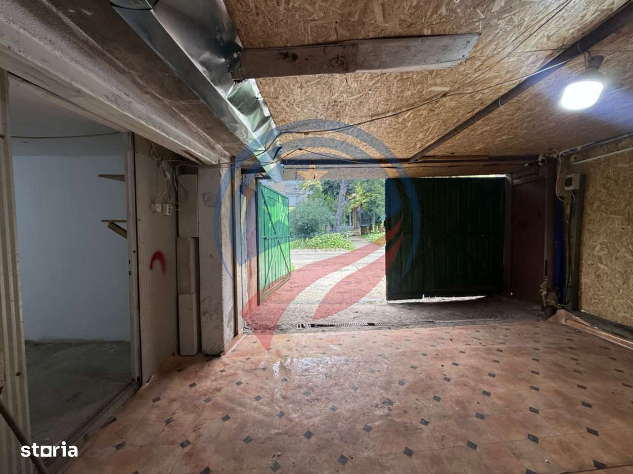 GARAJ DE VANZARE/CRAIOVA/CALEA BUCURESTI-7