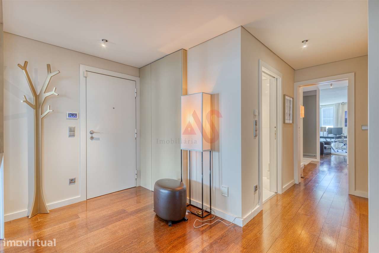 Penthouse Duplex Exclusiva em Frente à Praia de Salgueiros – na Primei - Grande imagem: 4/45