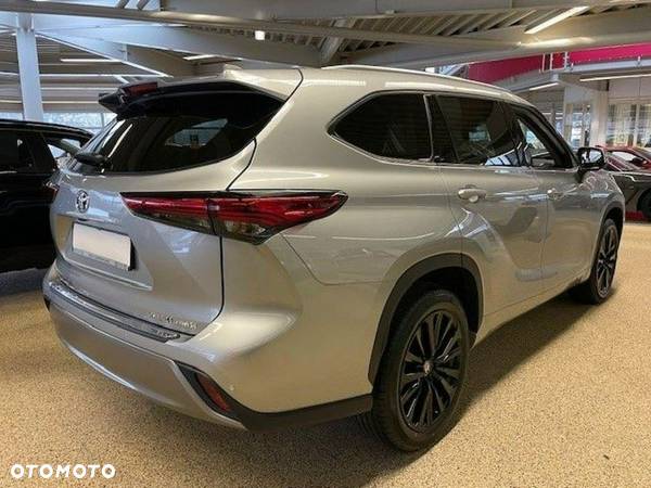 Toyota Highlander - 3