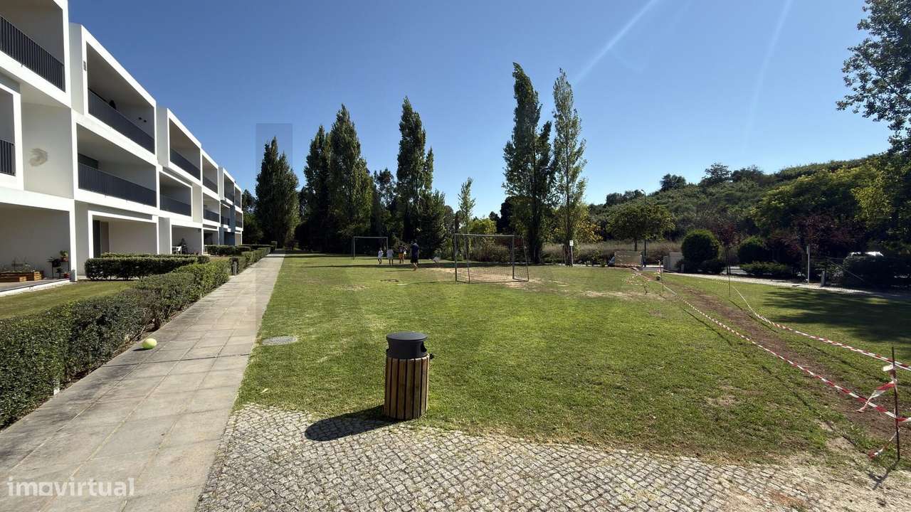 Apartamento T3 Condominio com piscina Belas Clube Campo-44