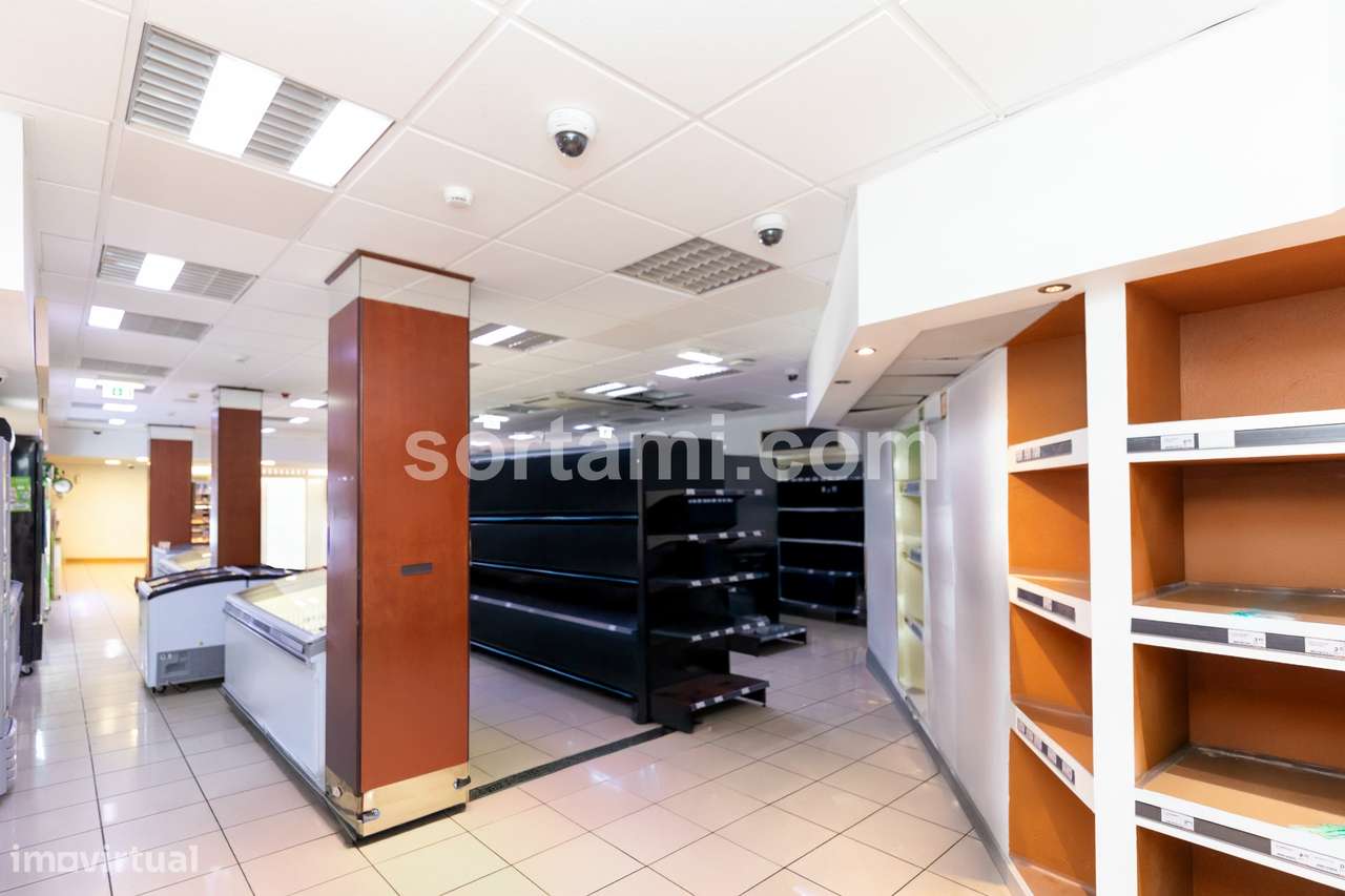 Loja  Venda em Albufeira e Olhos de Água,Albufeira - Grande imagem: 3/8