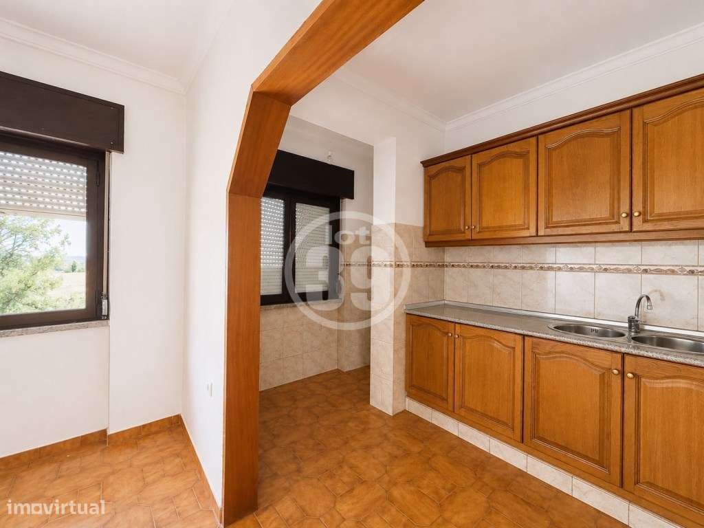 Apartamento com 4 quartos no ultimo andar e com um amplo sótão, sit...-3