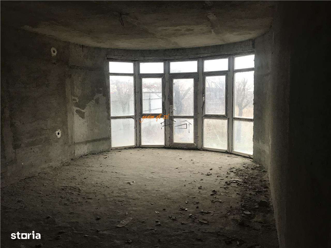 Casa de vanzare in Golesti, parter si etaj , 220 mp construiti , teren-3