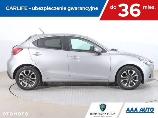 Mazda 2 - 7