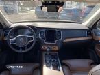 Volvo XC 90 - 9