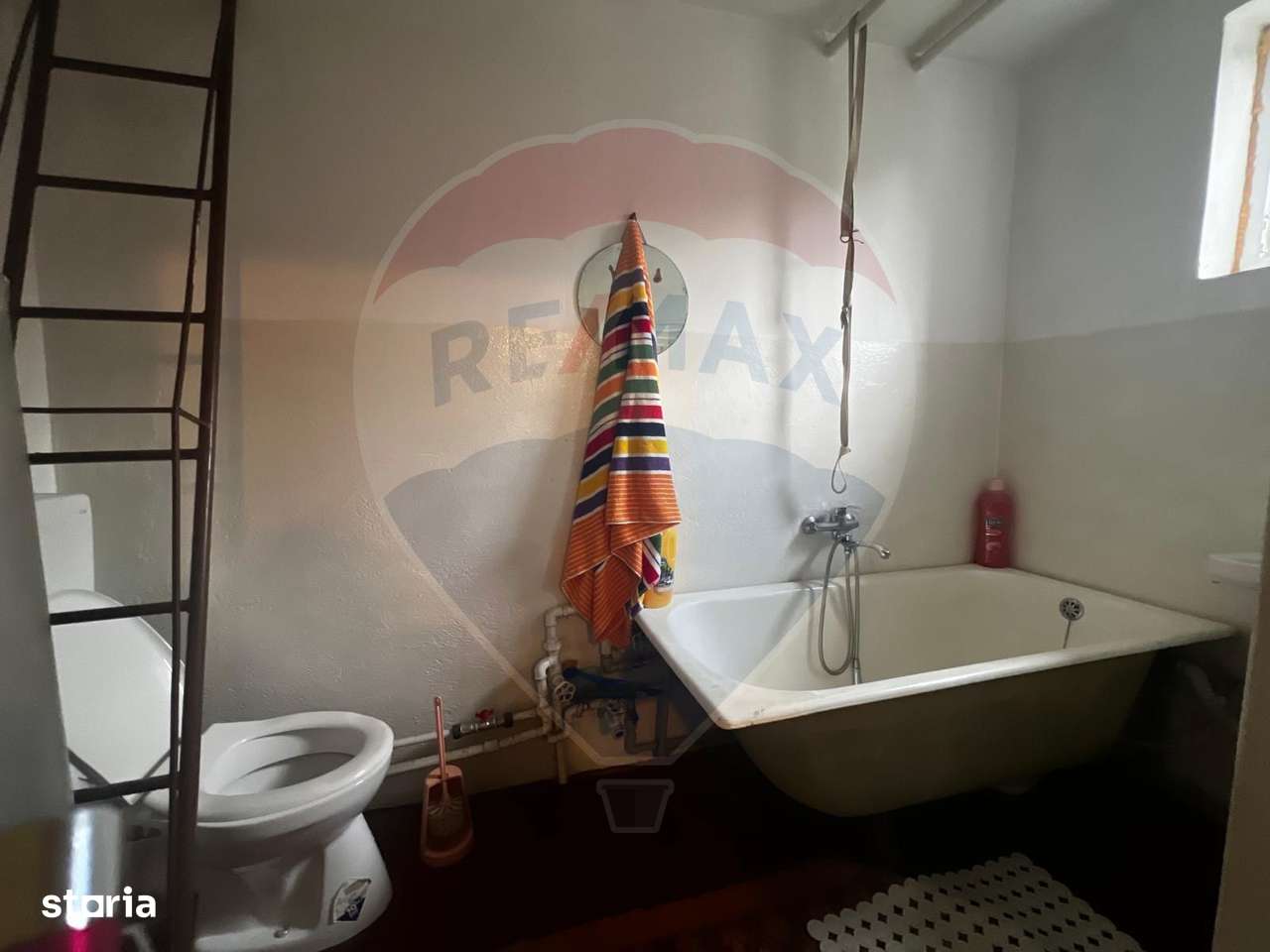 Casă cu centrala teren 1112 mp teren zona Gai-3