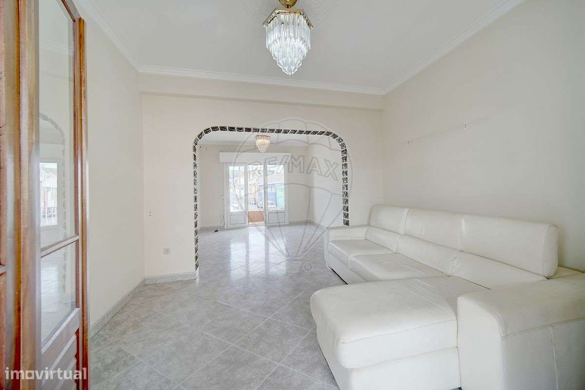 Prédio  para venda - Grande imagem: 2/27